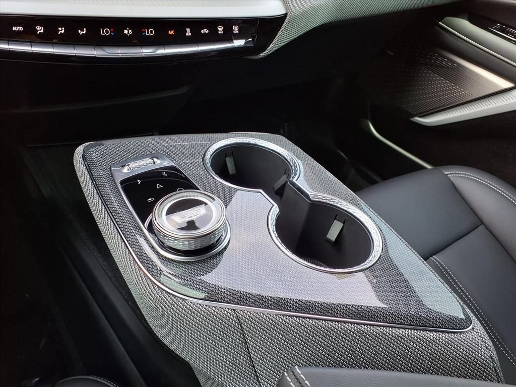 2027 Cadillac OPTIQ Sport - Photo 14