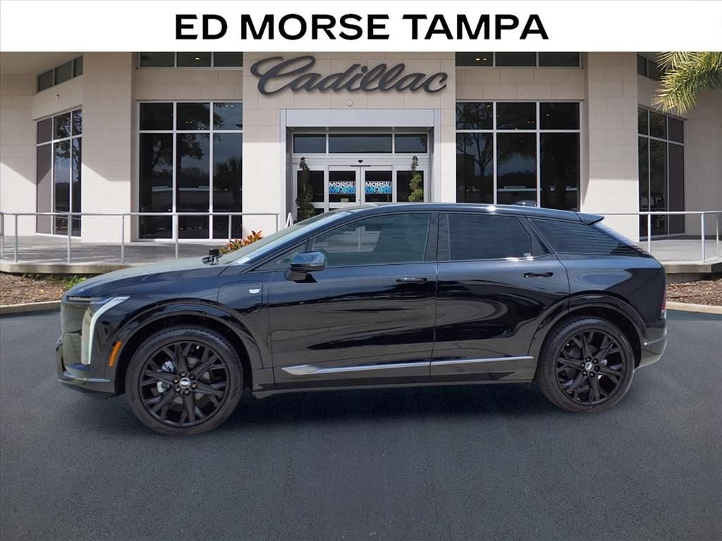 2027 Cadillac OPTIQ Sport - Photo 2
