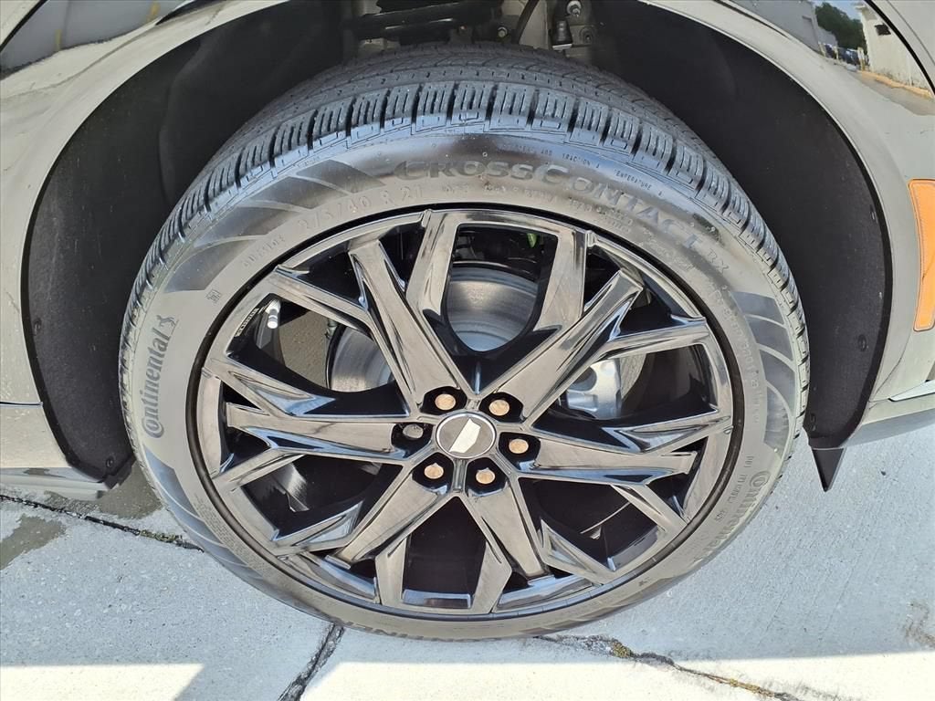 2027 Cadillac OPTIQ Sport - Photo 7