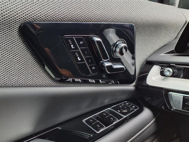 2027 Cadillac OPTIQ Sport - Photo 22