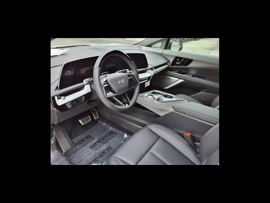 2025 Cadillac OPTIQ Sport 1