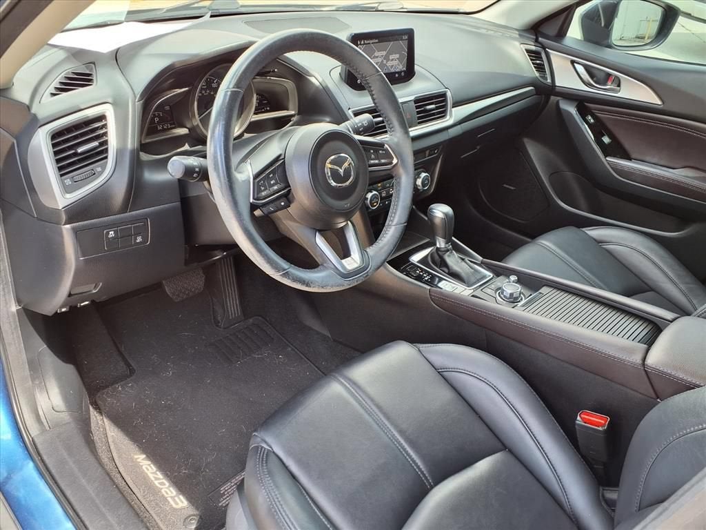 2018 Mazda Mazda3 5-Door Touring