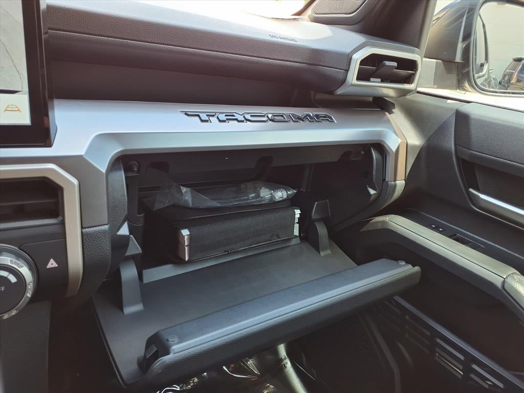 2024 Toyota Tacoma 4WD SR5