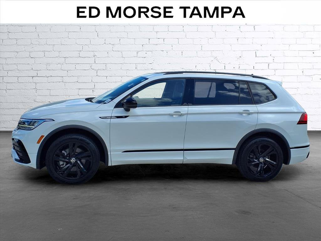 2023 Volkswagen Tiguan SE R-Line Black