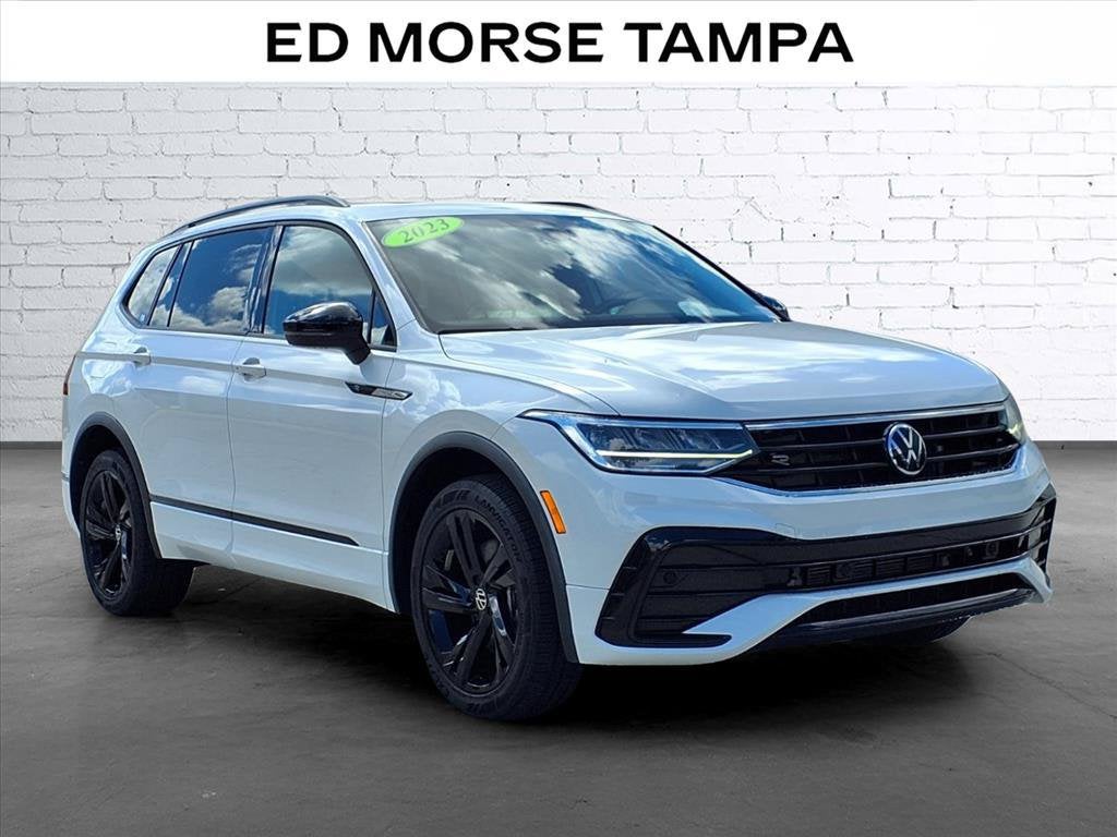 2023 Volkswagen Tiguan SE R-Line Black