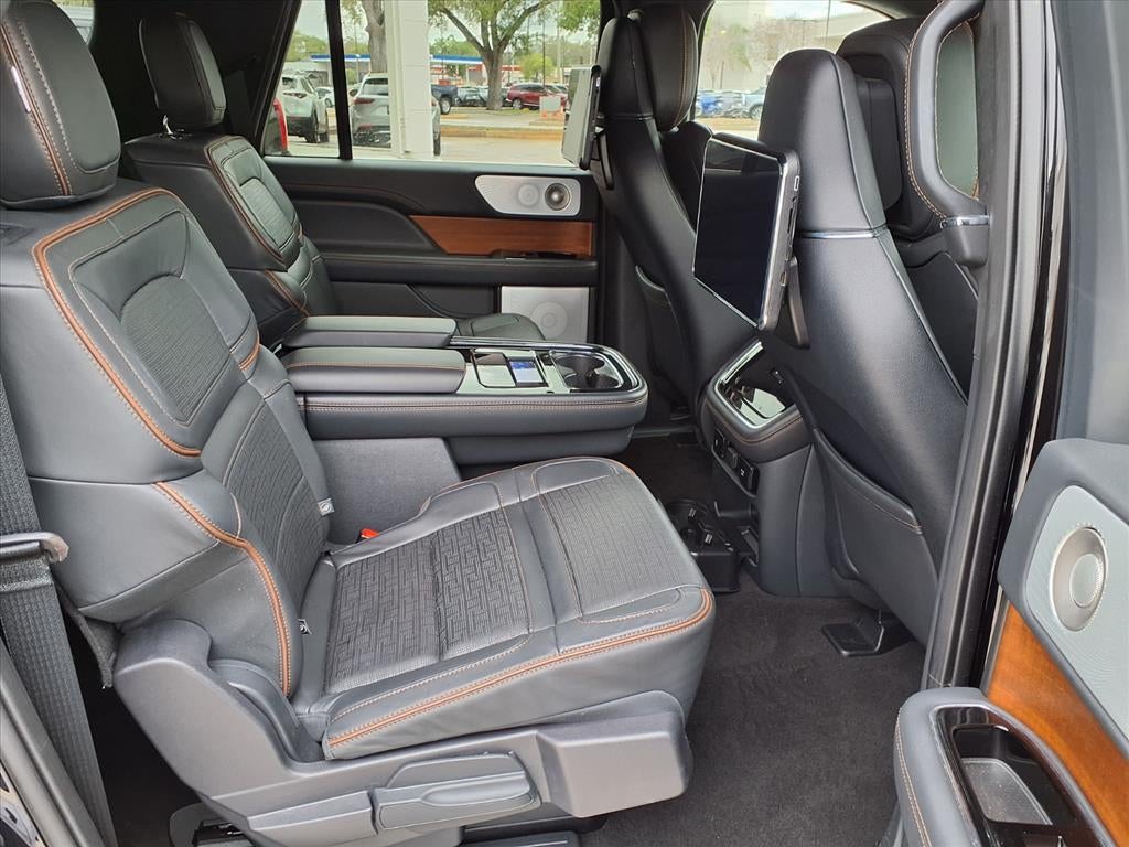 2023 Lincoln Navigator L Black Label