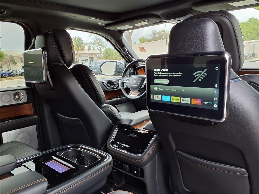 2023 Lincoln Navigator L Black Label