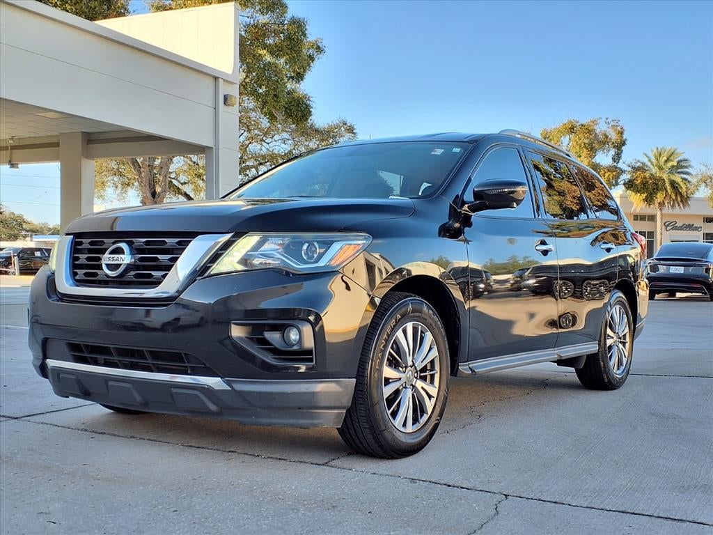 2020 Nissan Pathfinder SL
