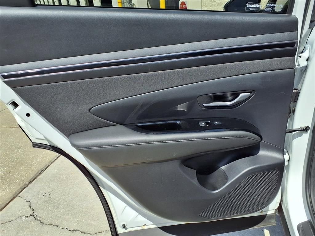 2022 Hyundai Tucson Limited - Photo 17