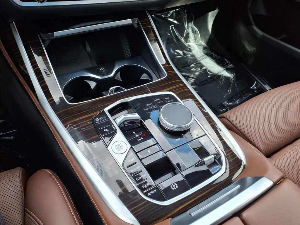 2026 BMW X7 40i - Photo 24