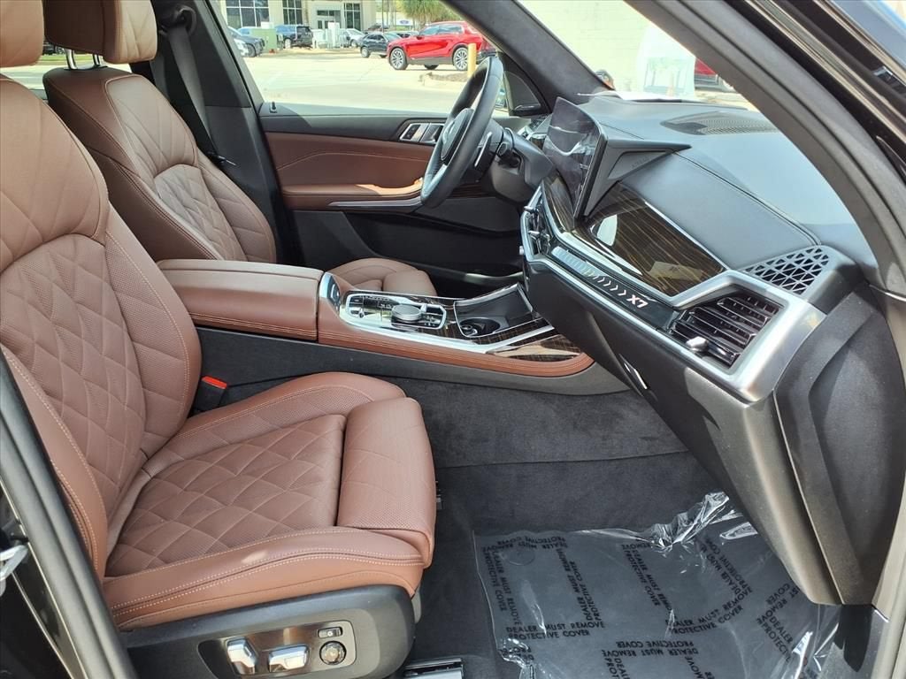 2026 BMW X7 40i - Photo 9