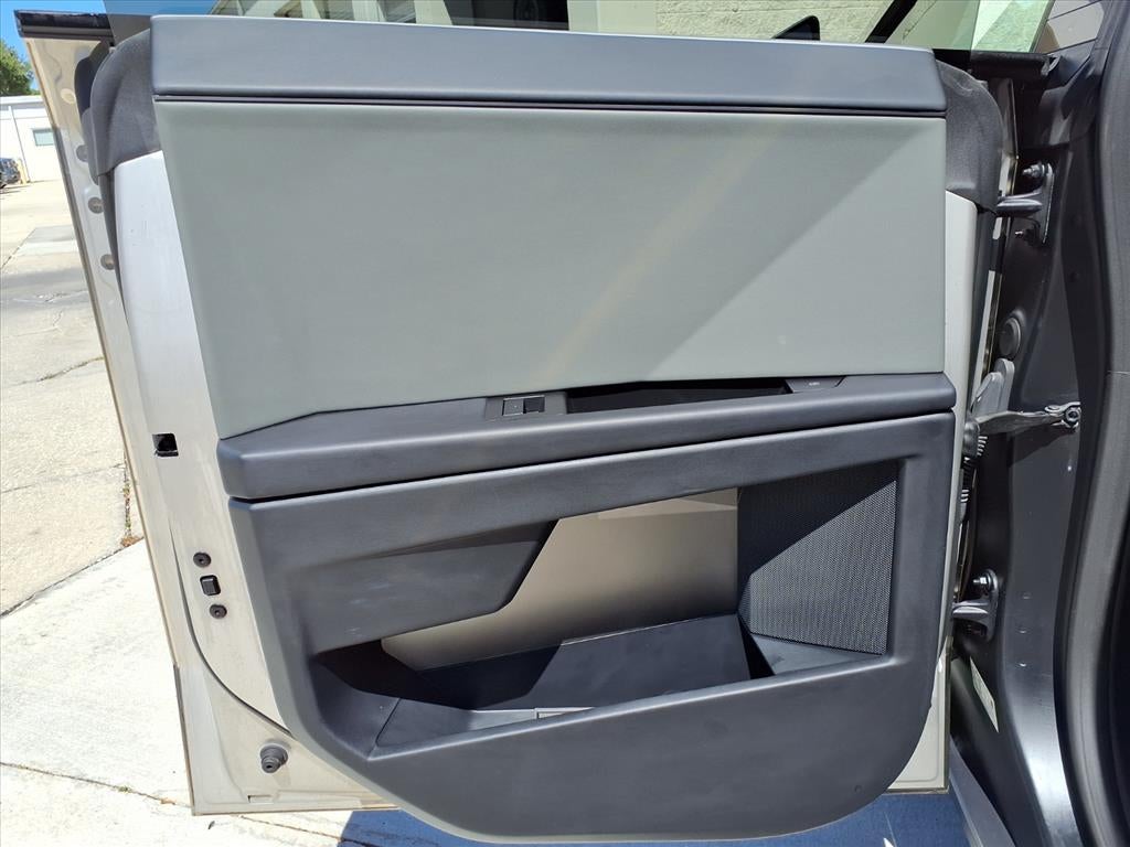 2025 Tesla Cybertruck NA