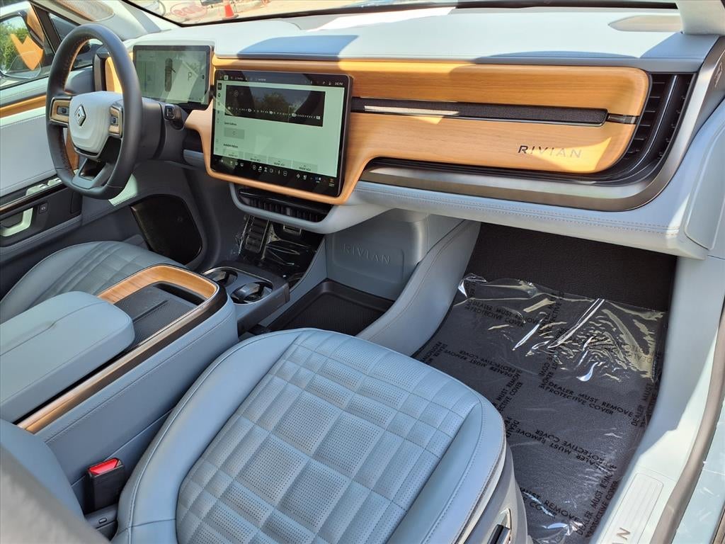 2025 Rivian R1S Ascend - Photo 8