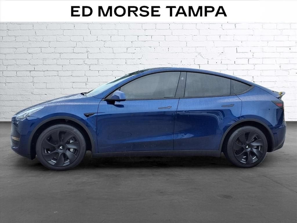 2023 Tesla Model Y Base