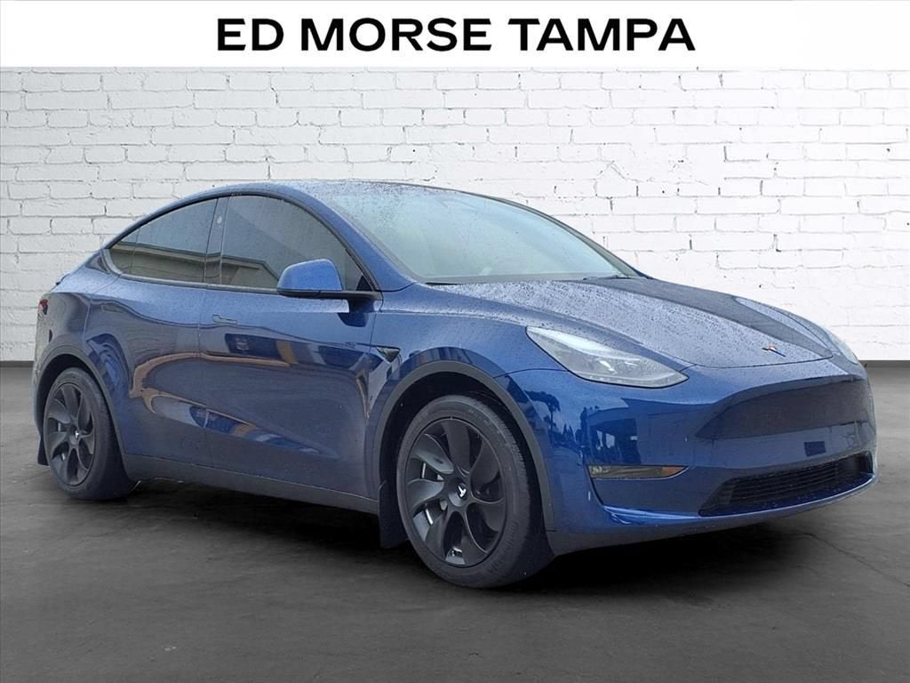 2023 Tesla Model Y Base