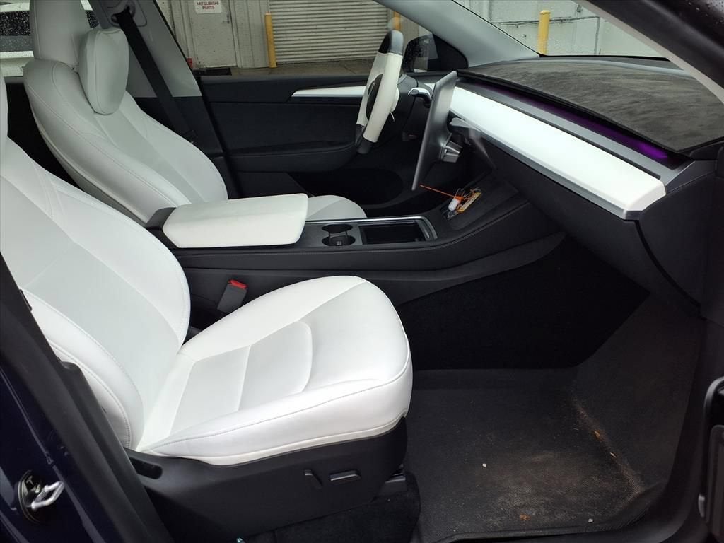 2023 Tesla Model Y Base