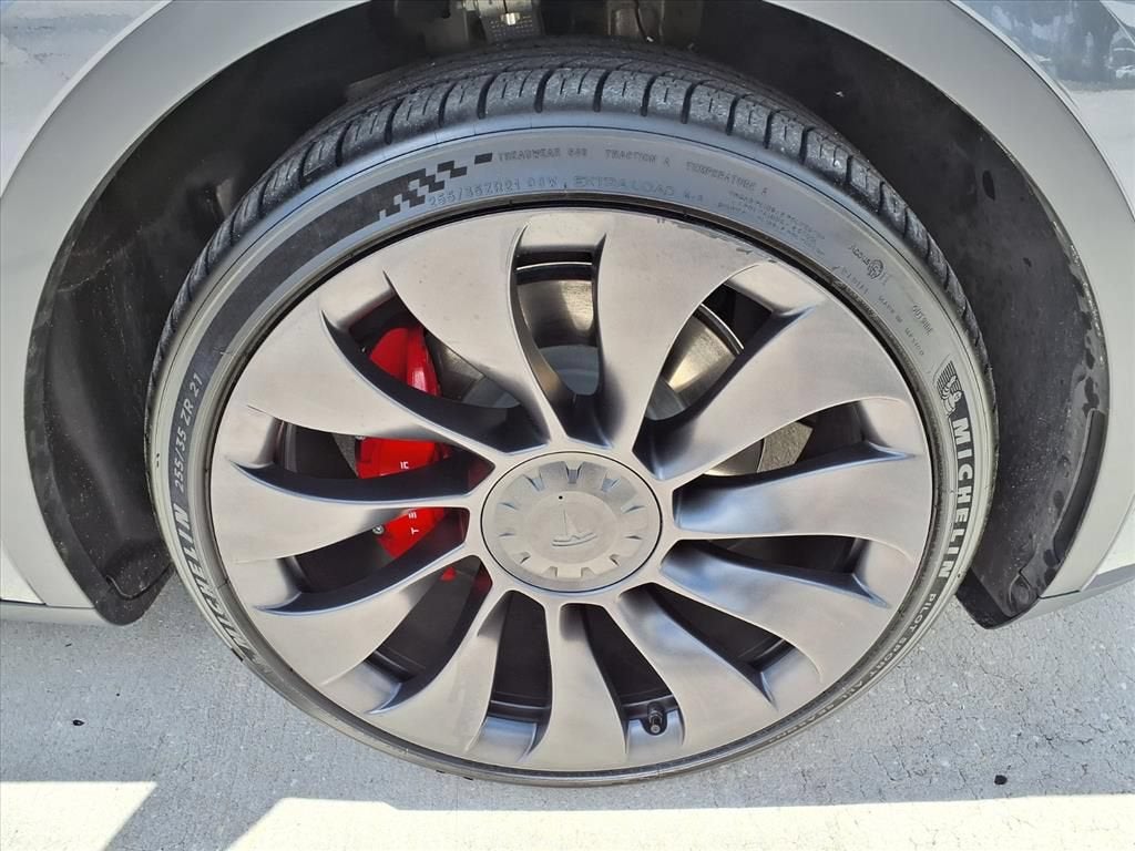 2023 Tesla Model Y Performance