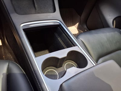 2024 Tesla Model Y Performance