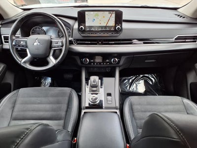 2022 Mitsubishi Outlander SE