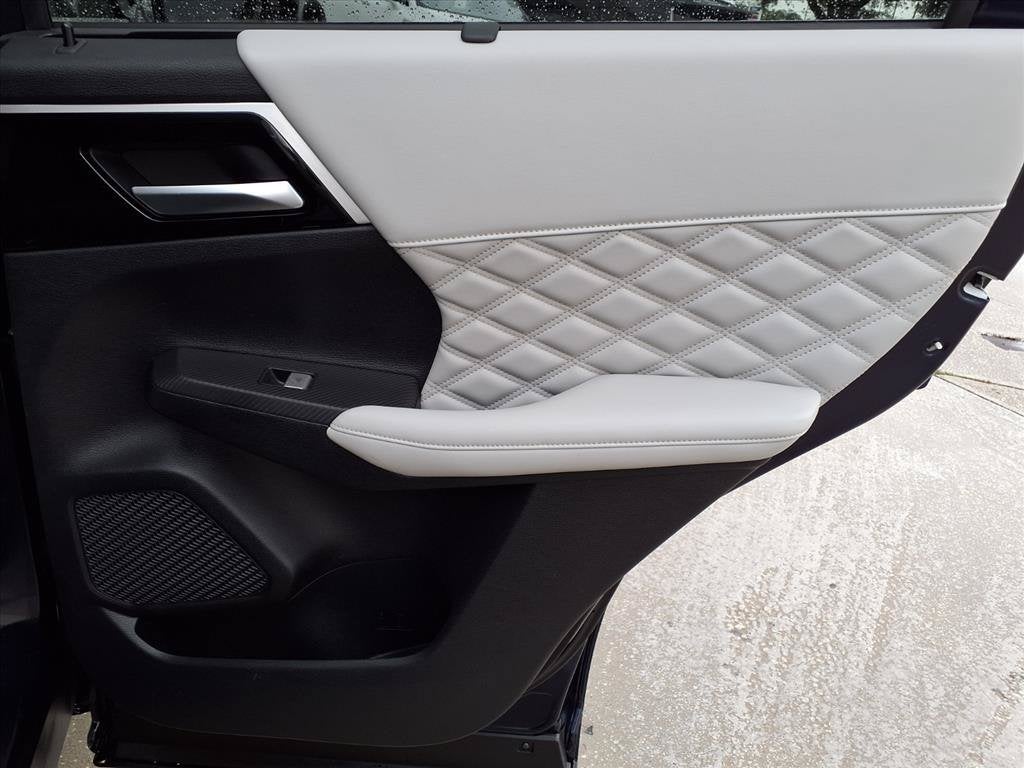 2024 Mitsubishi Outlander SEL - Photo 12