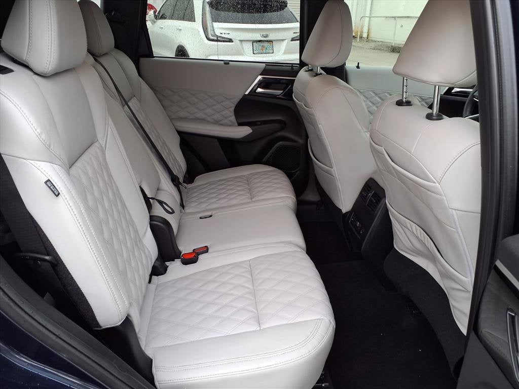 2024 Mitsubishi Outlander SEL - Photo 13