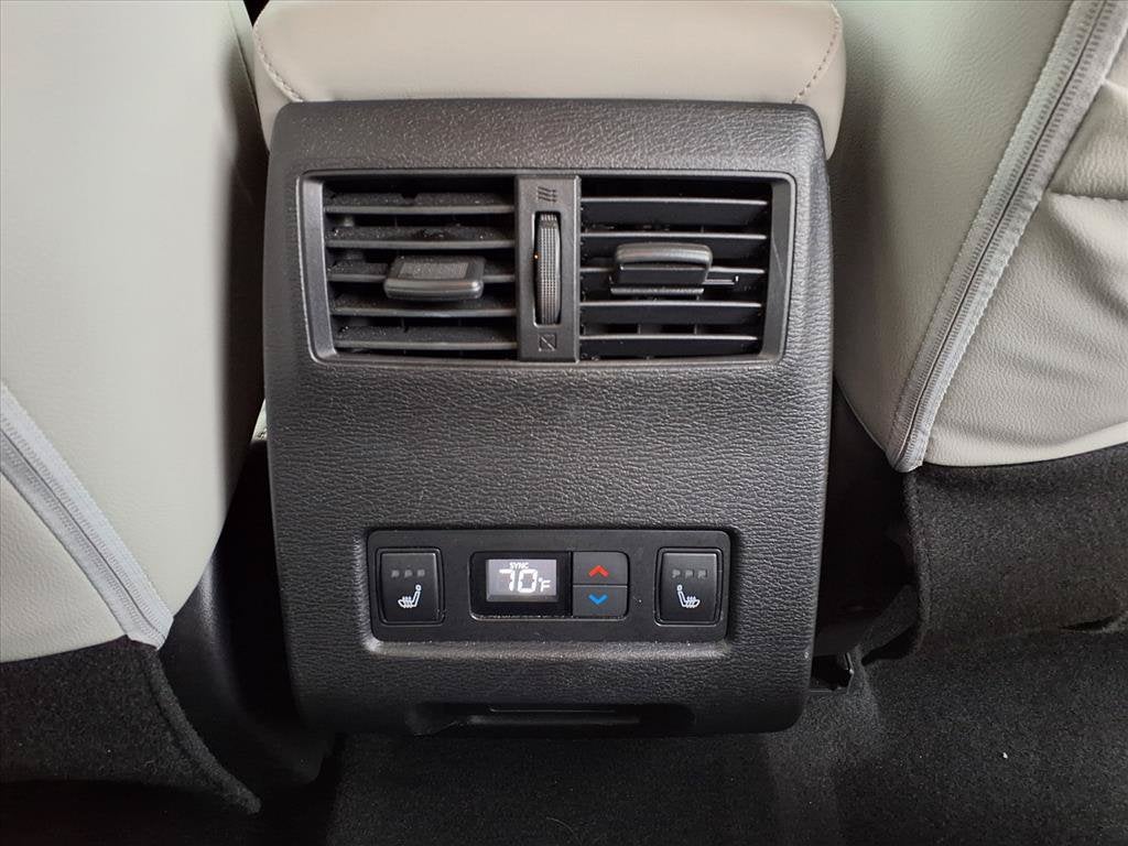 2024 Mitsubishi Outlander SEL - Photo 14