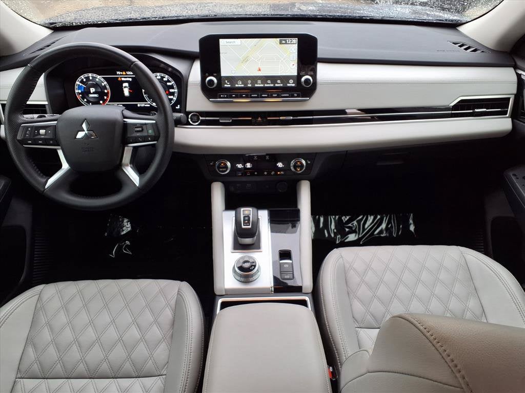 2024 Mitsubishi Outlander SEL - Photo 15