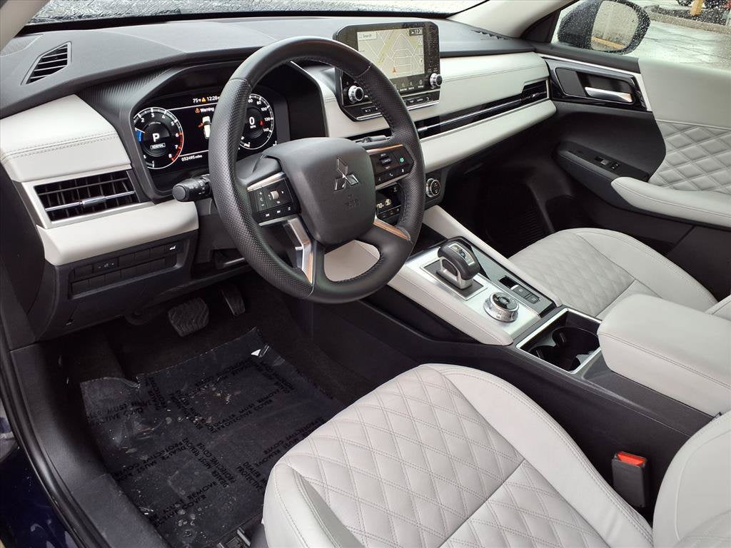 2024 Mitsubishi Outlander SEL - Photo 18
