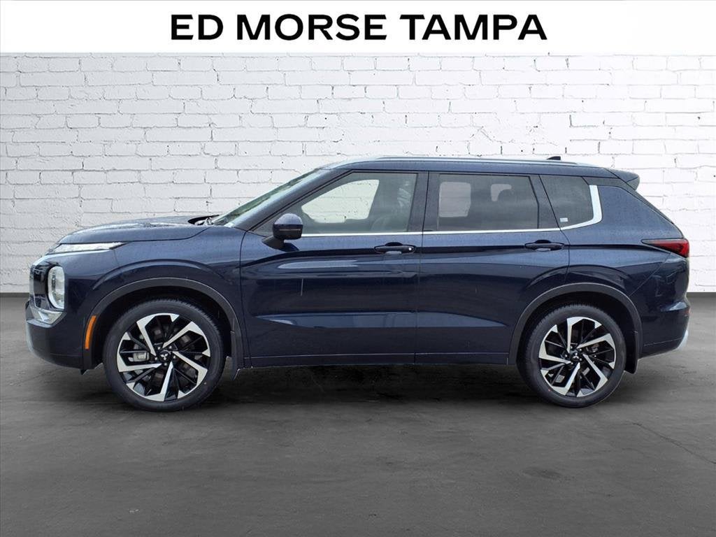 2024 Mitsubishi Outlander SEL - Photo 2