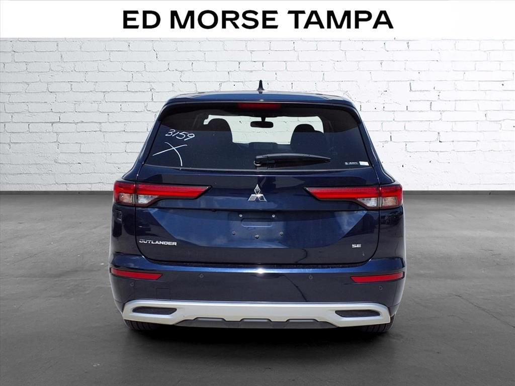 2024 Mitsubishi Outlander SE