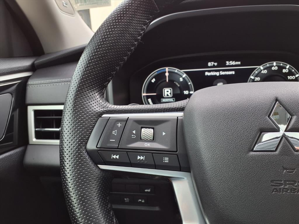 2025 Mitsubishi Outlander Plug-In Hybrid SE