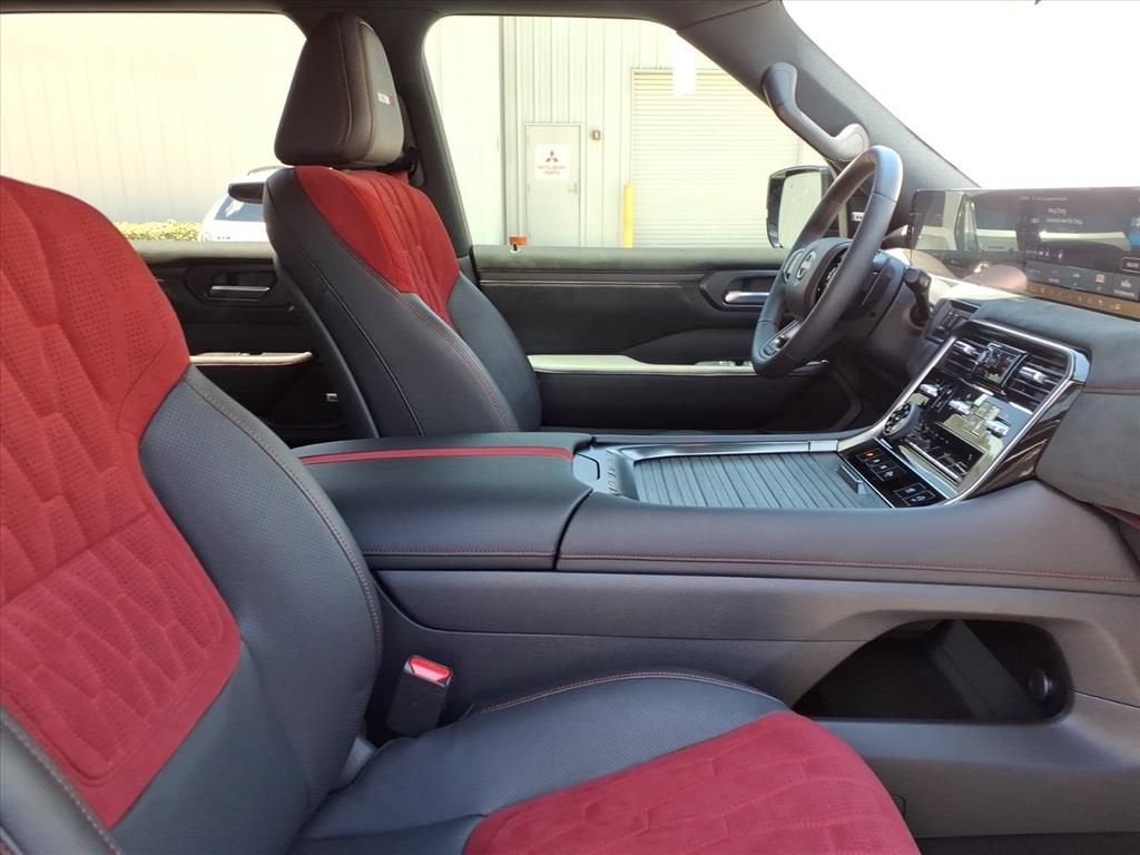 2026 Nissan Armada NISMO - Photo 9