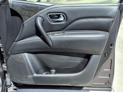 2023 INFINITI QX80 LUXE