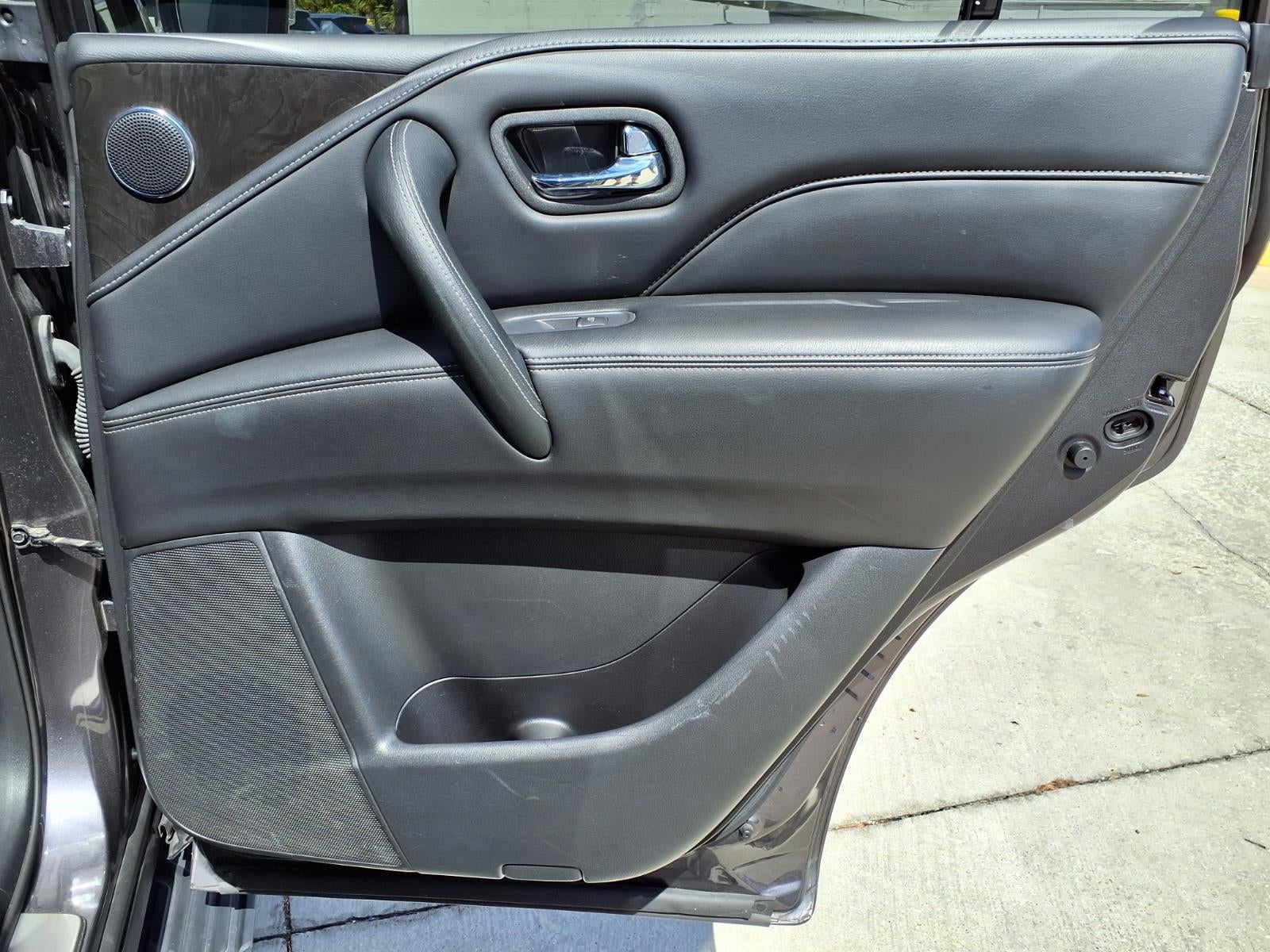 2023 INFINITI QX80 LUXE