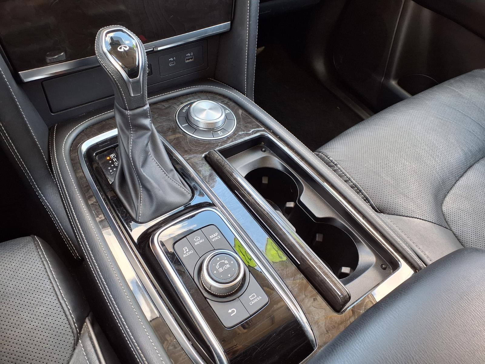 2023 INFINITI QX80 LUXE