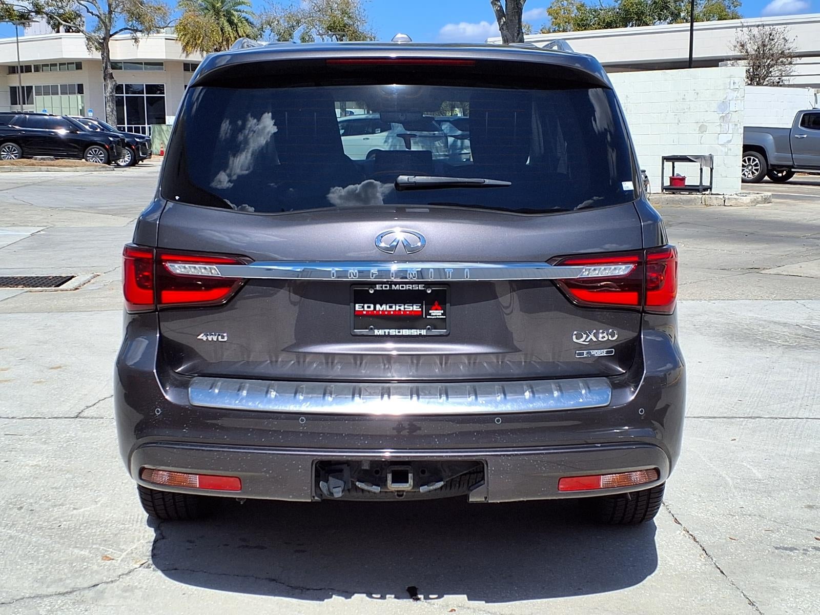 2023 INFINITI QX80 LUXE