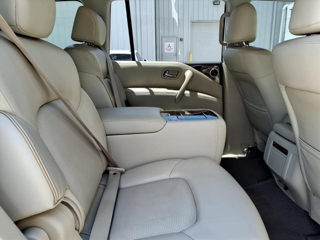 2017 INFINITI QX80 Base