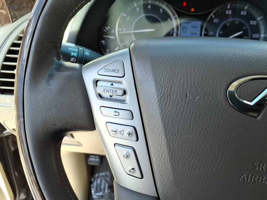 2017 INFINITI QX80 Base