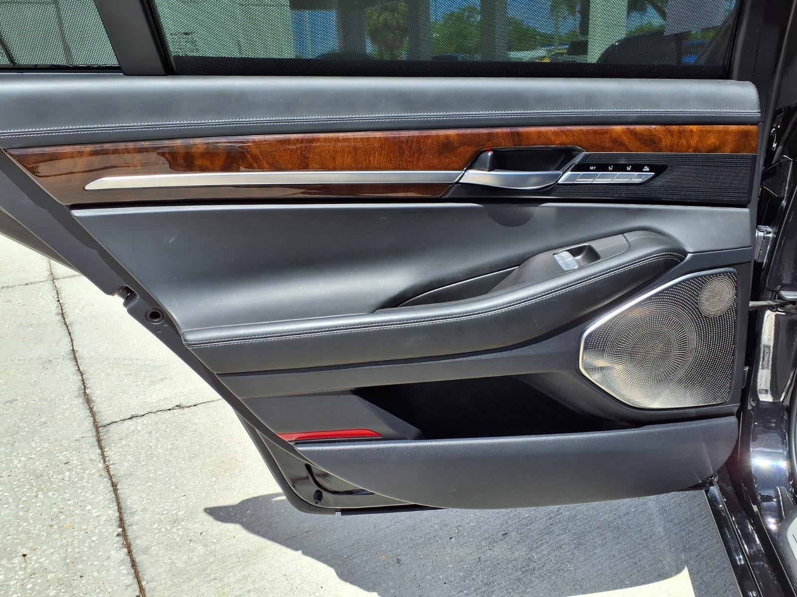 2017 Genesis G90 5.0L Ultimate