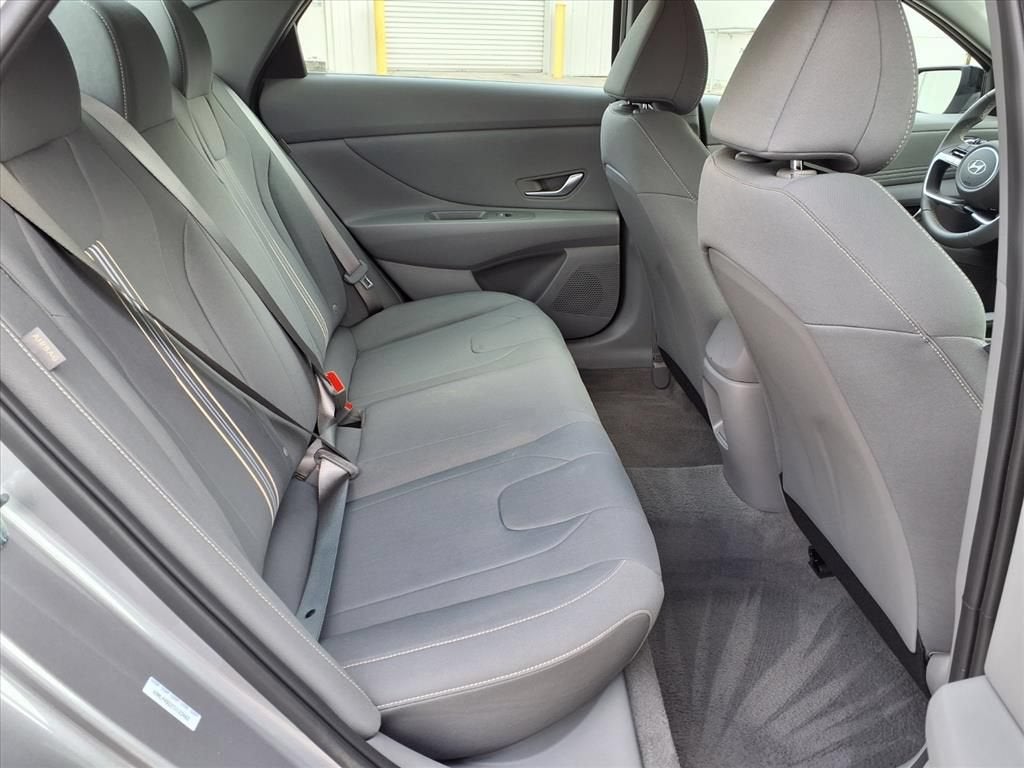 2026 Hyundai Elantra SEL Sport - Photo 12