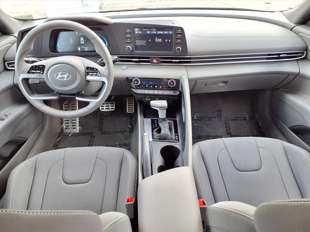 2026 Hyundai Elantra SEL Sport - Photo 14