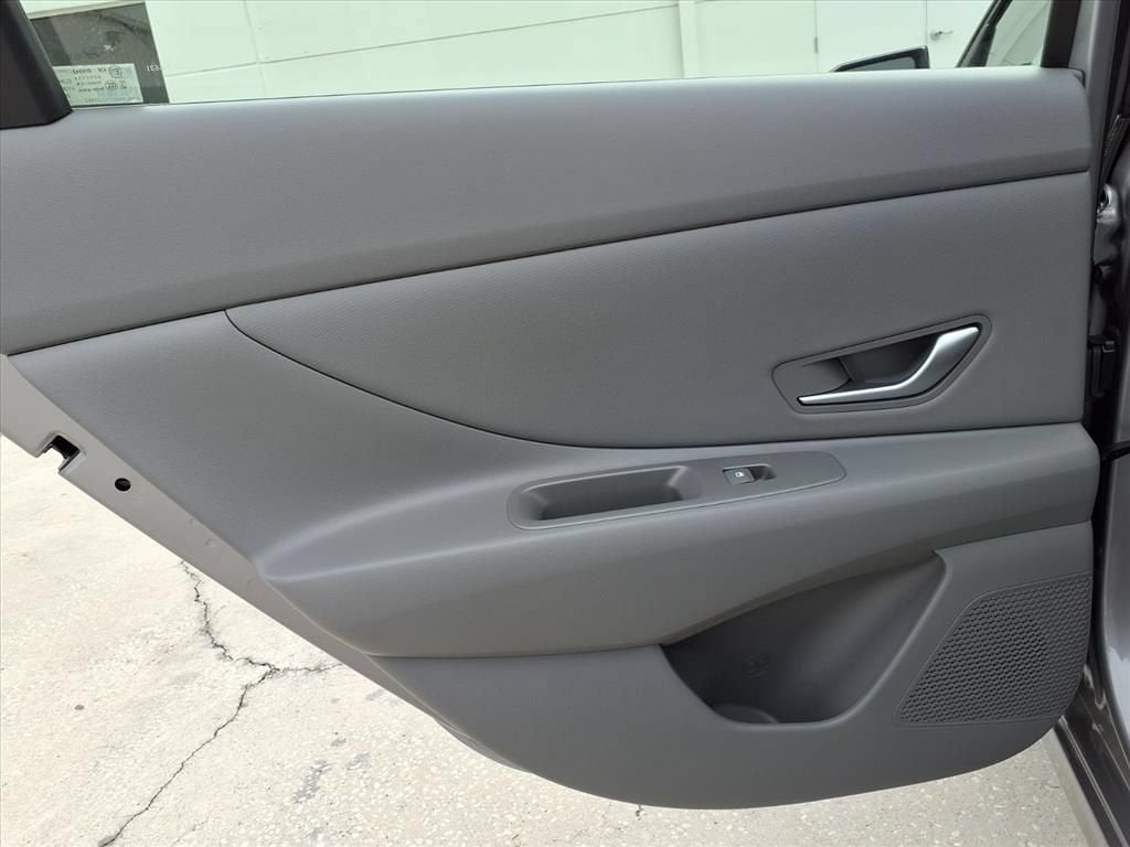 2026 Hyundai Elantra SEL Sport - Photo 16