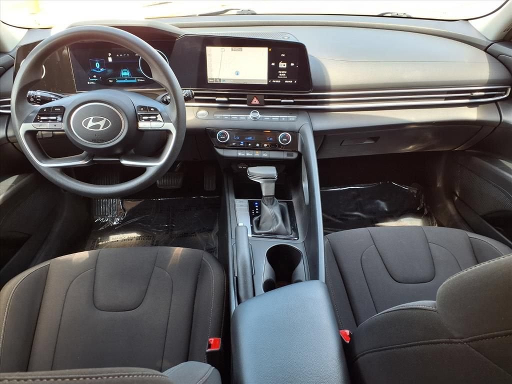 2024 Hyundai Elantra SEL - Photo 14