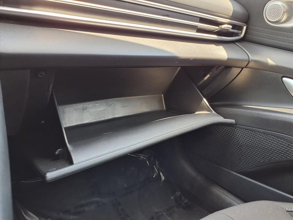 2024 Hyundai Elantra SEL - Photo 24