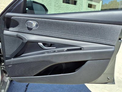 2025 Hyundai Elantra Hybrid Limited