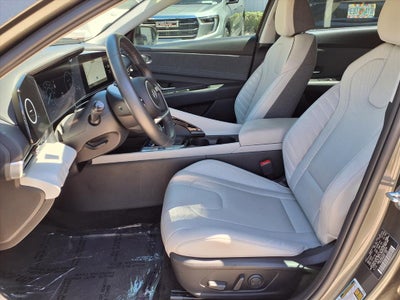 2025 Hyundai Elantra Hybrid Limited