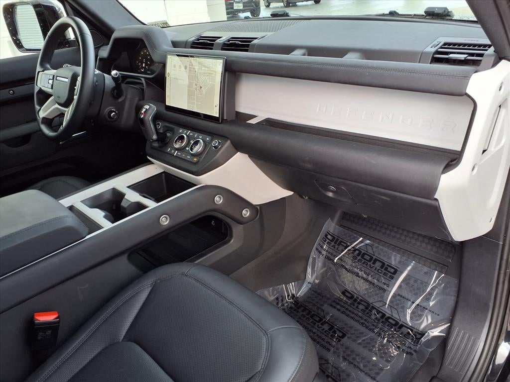 2025 Land Rover Defender S