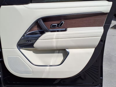 2025 Land Rover Range Rover SE