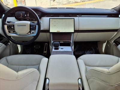 2025 Land Rover Range Rover SE