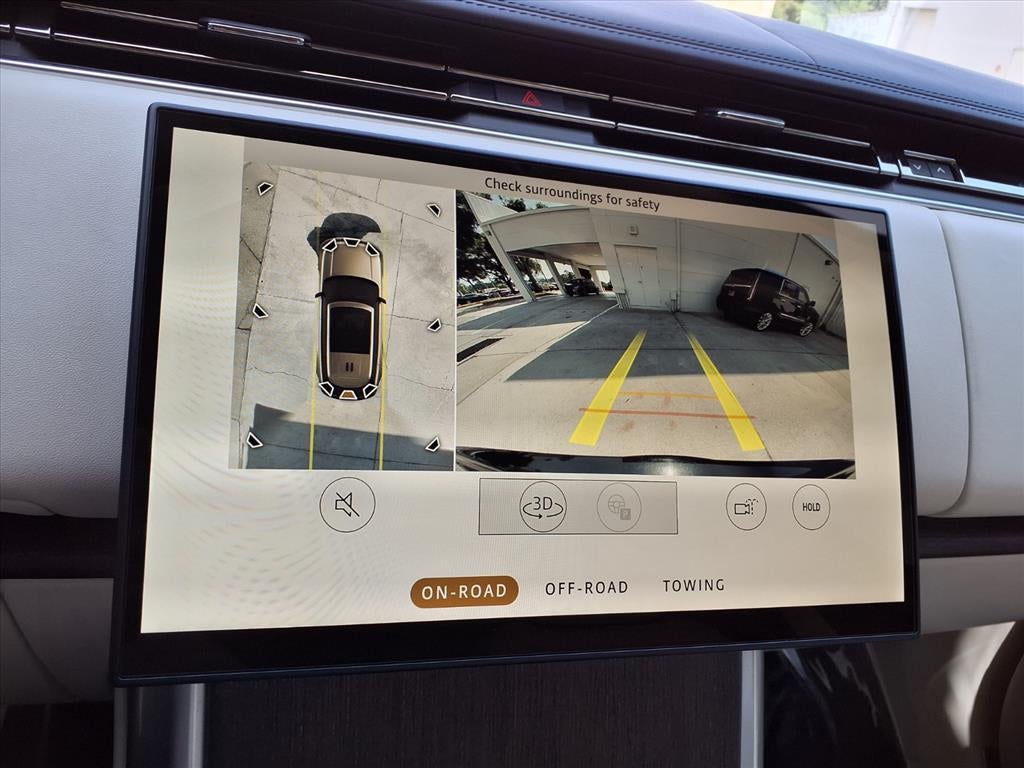 2025 Land Rover Range Rover SE